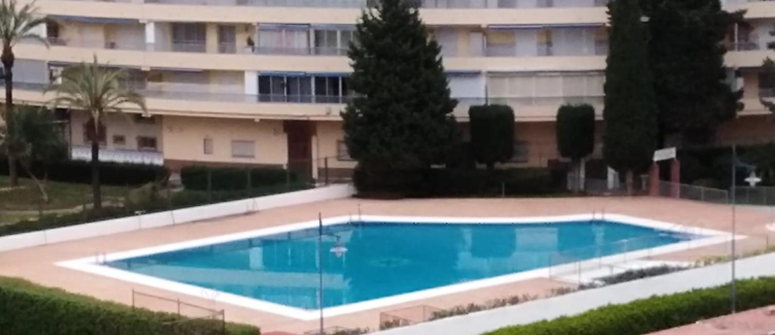 Amaner Capri *